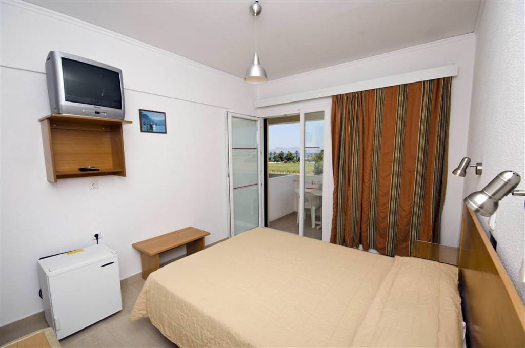 Tropical Sol Hotel Tigkaki  Ngoại thất bức ảnh