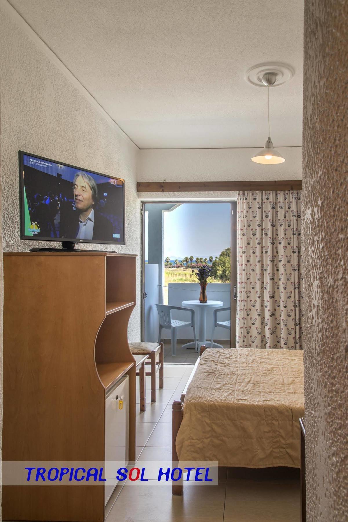 Tropical Sol Hotel Tigkaki  Ngoại thất bức ảnh